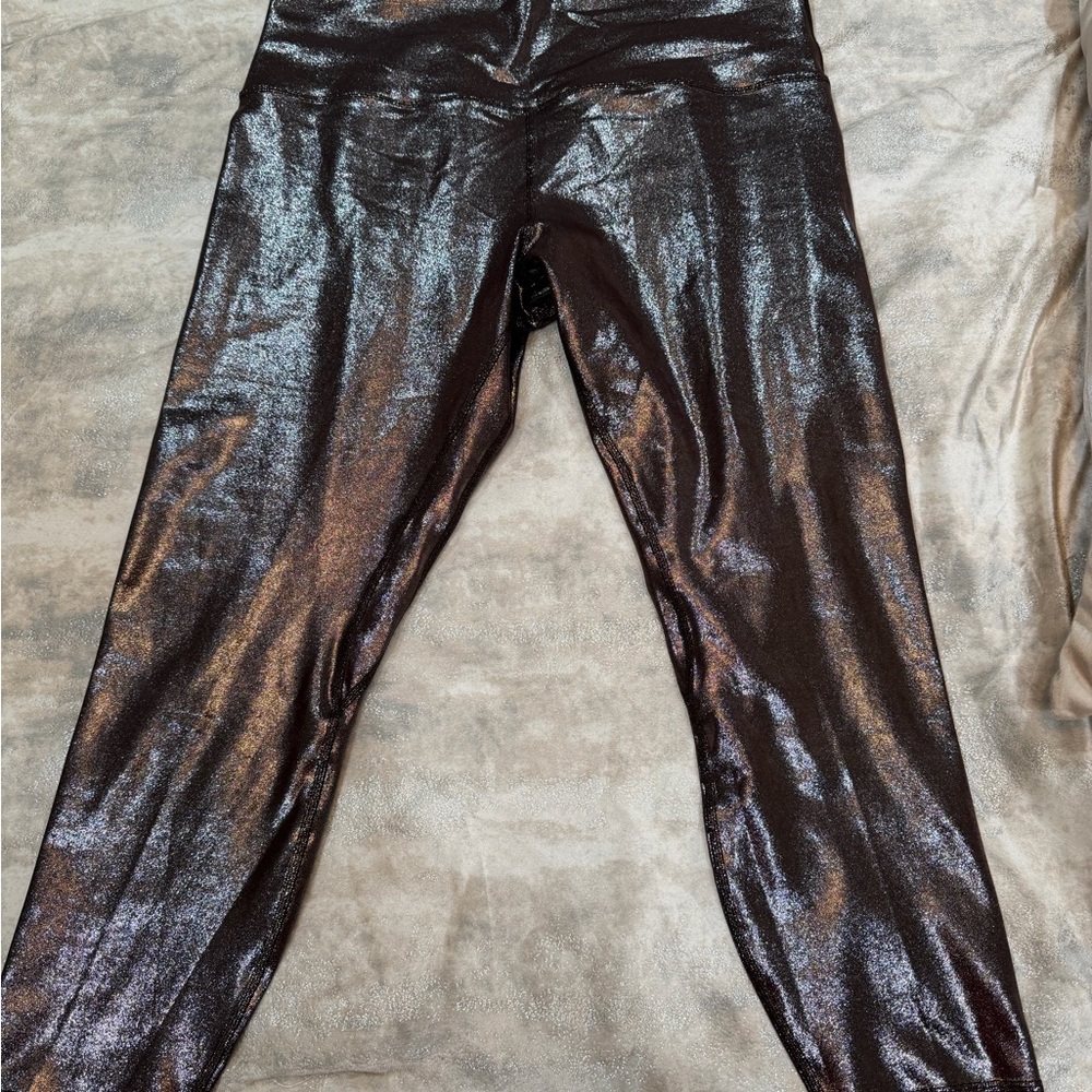 Lululemon NO TAGS Shiny Metallic Leggings BRAND NEW espresso metallic. 16